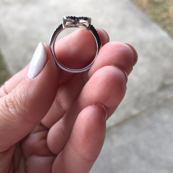 💎 Heart Diamond Ring - Picture 6 of 7